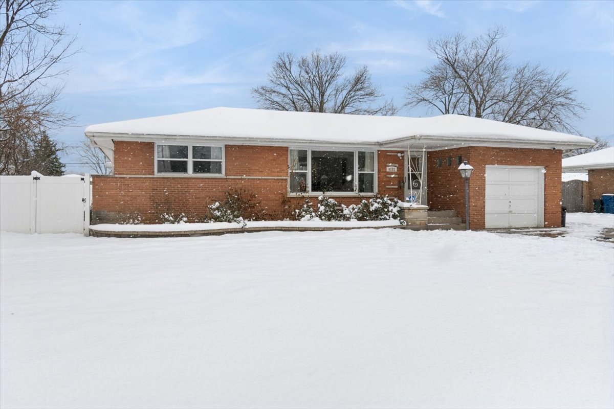 6101 W 127th Street, Palos Heights, IL 60463