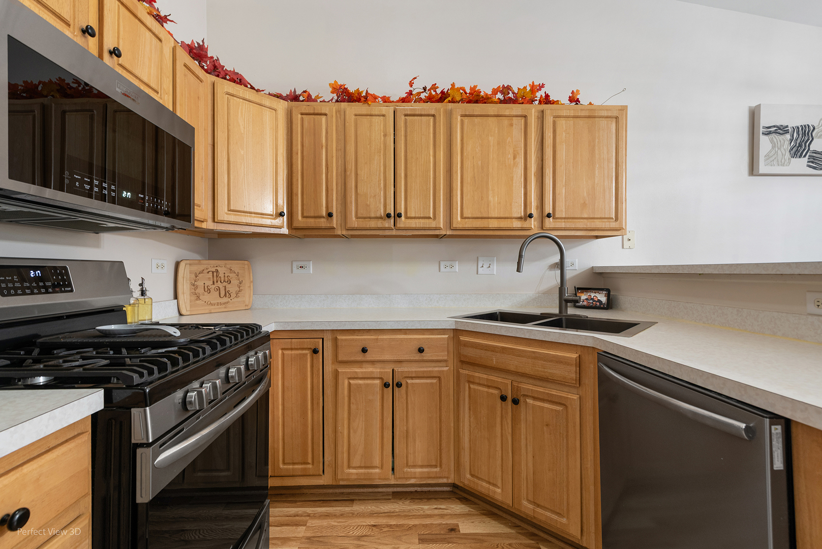 1310 Harvest Drive, Crest Hill, IL 60403