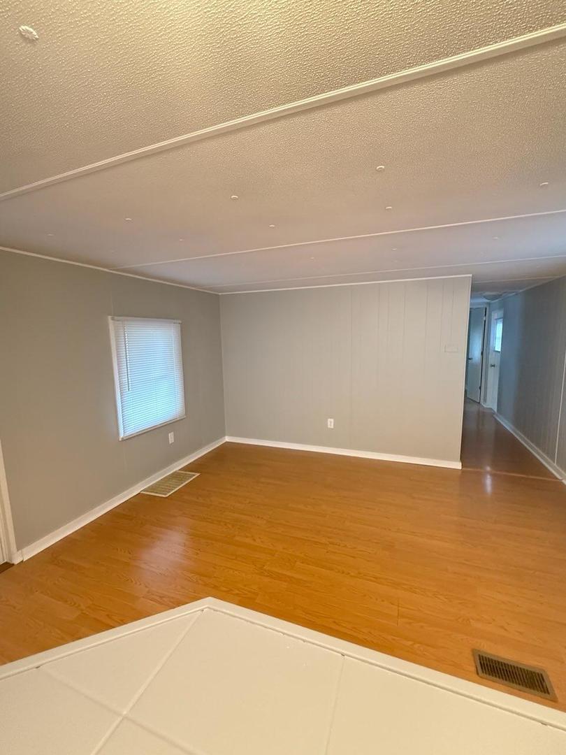 2993 Curtis Street #C41, Des Plaines, IL 60018