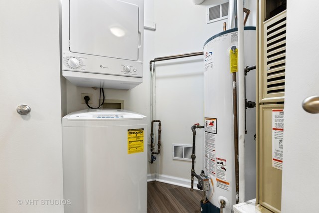 21 Wisteria Lane #4013, Schaumburg, IL 60173