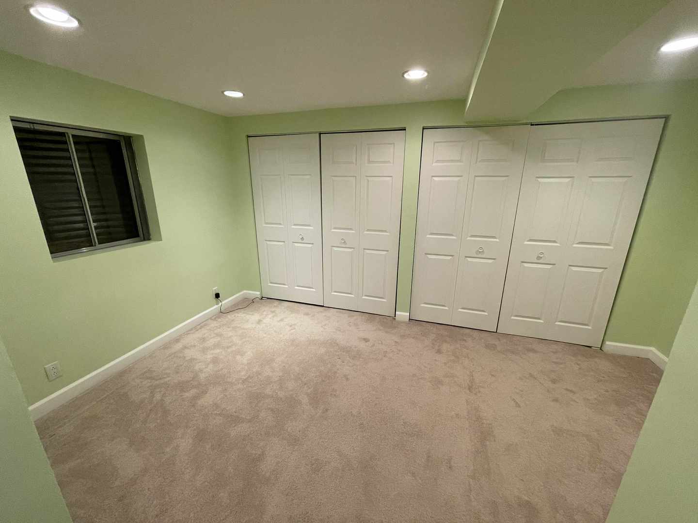 76 Canterbury Trail, Romeoville, IL 60446