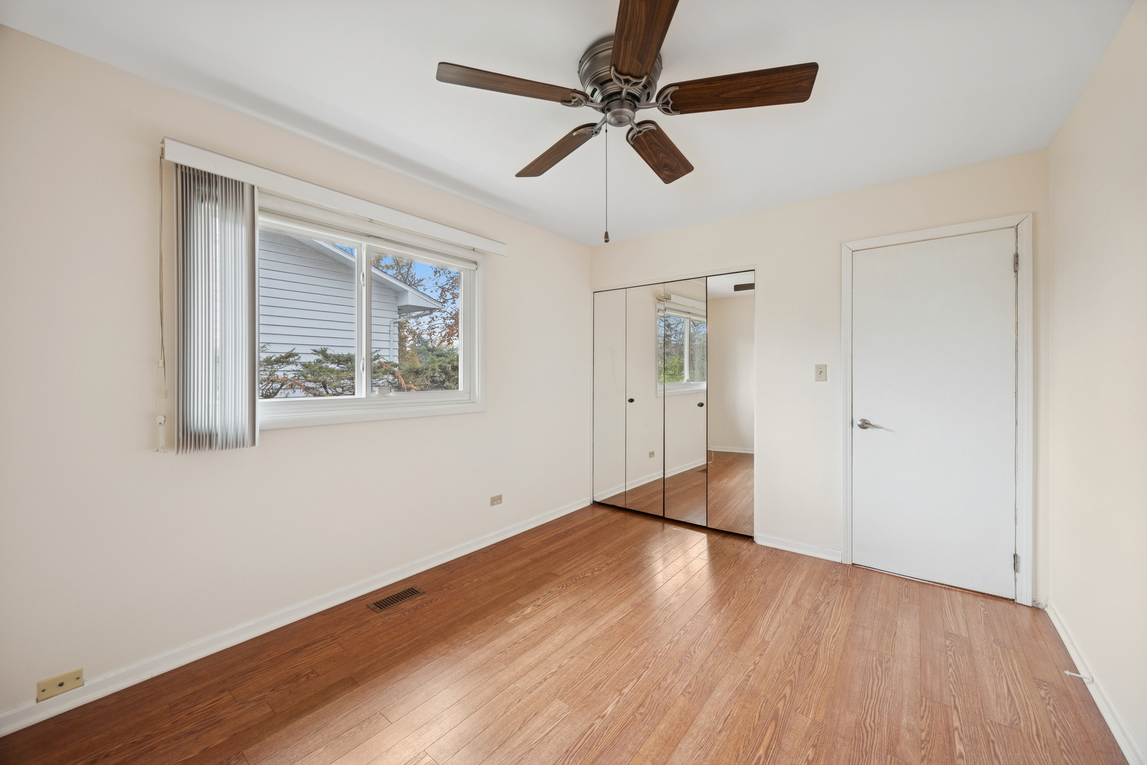 21W225 Coronet Road, Lombard, IL 60148