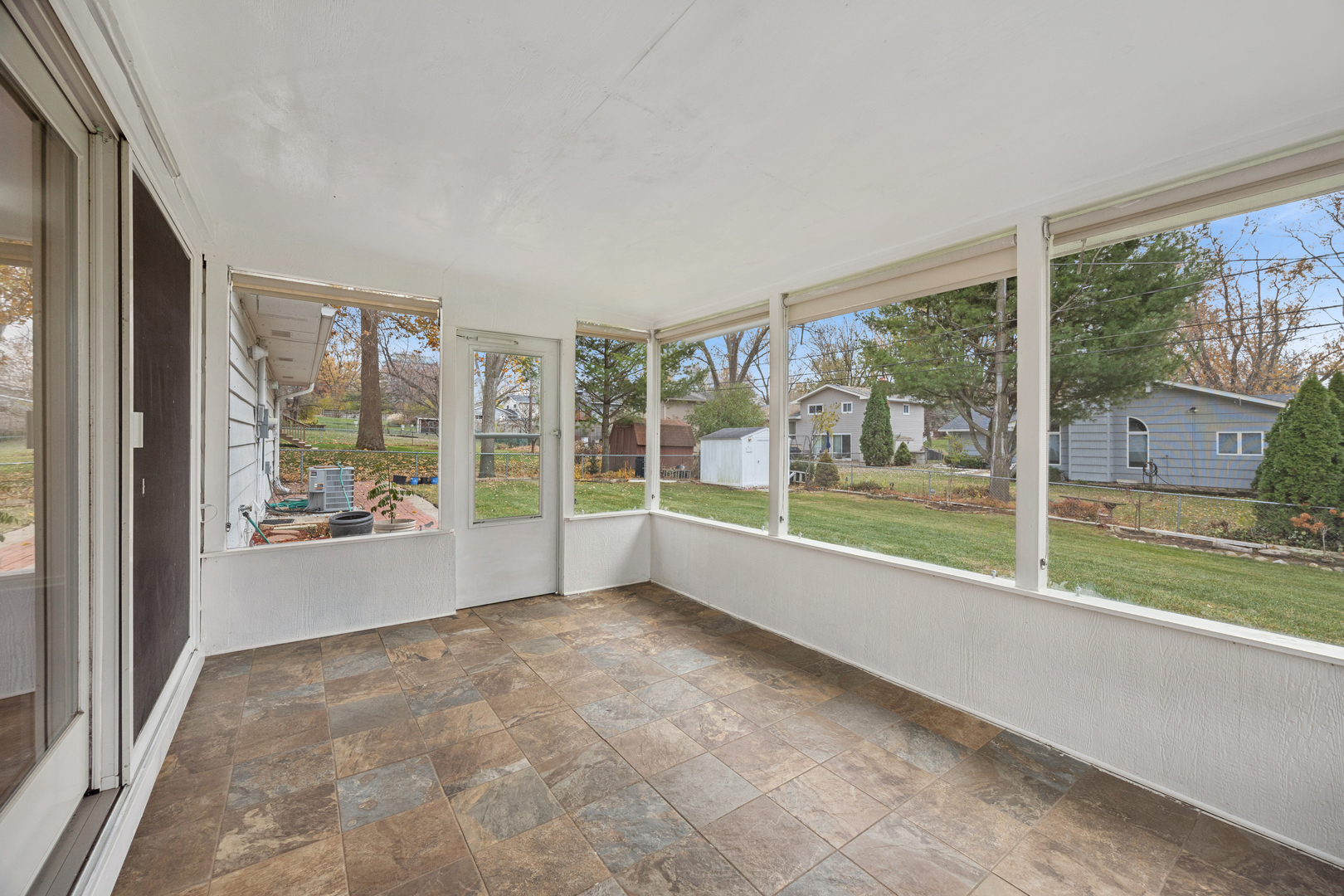 21W225 Coronet Road, Lombard, IL 60148