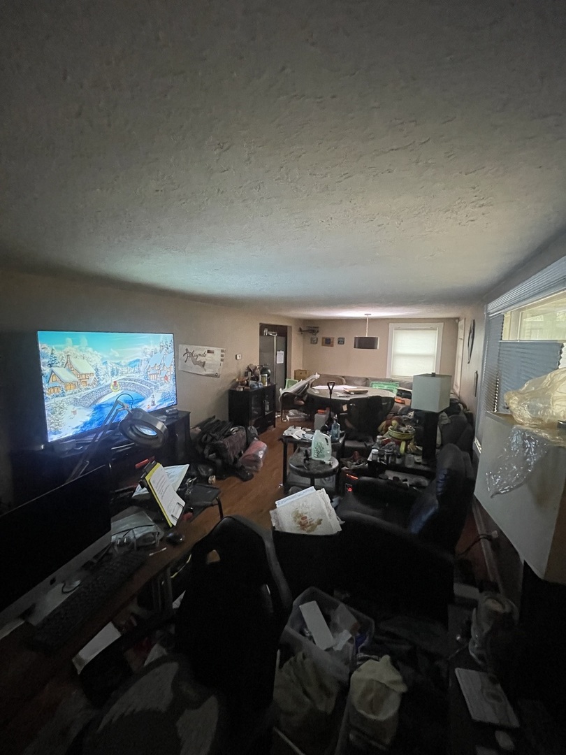 19227 Jacquie Avenue, Romeoville, IL 60446