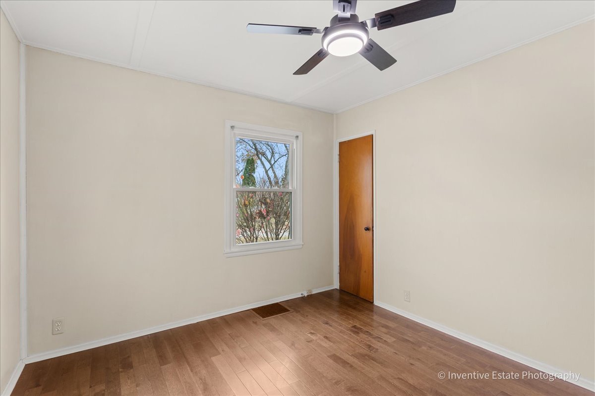 302 S Park Street, Westmont, IL 60559