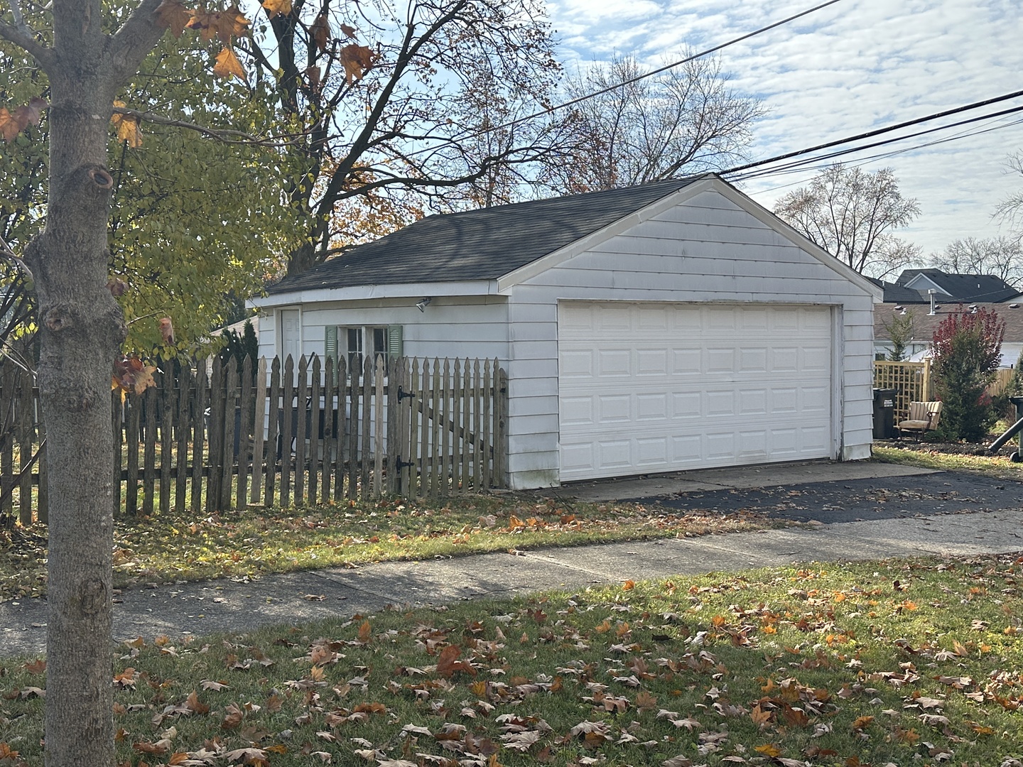 302 S Park Street, Westmont, IL 60559