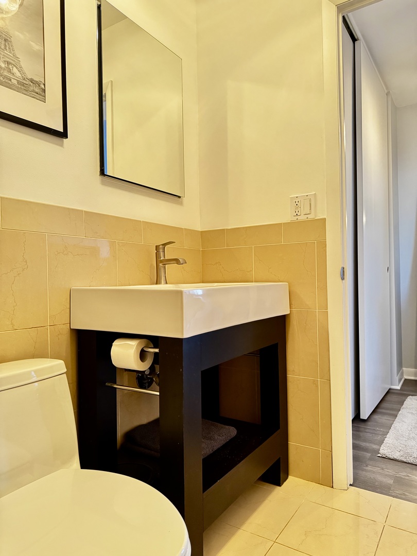 5455 N Sheridan Road #1707, Chicago, IL 60640