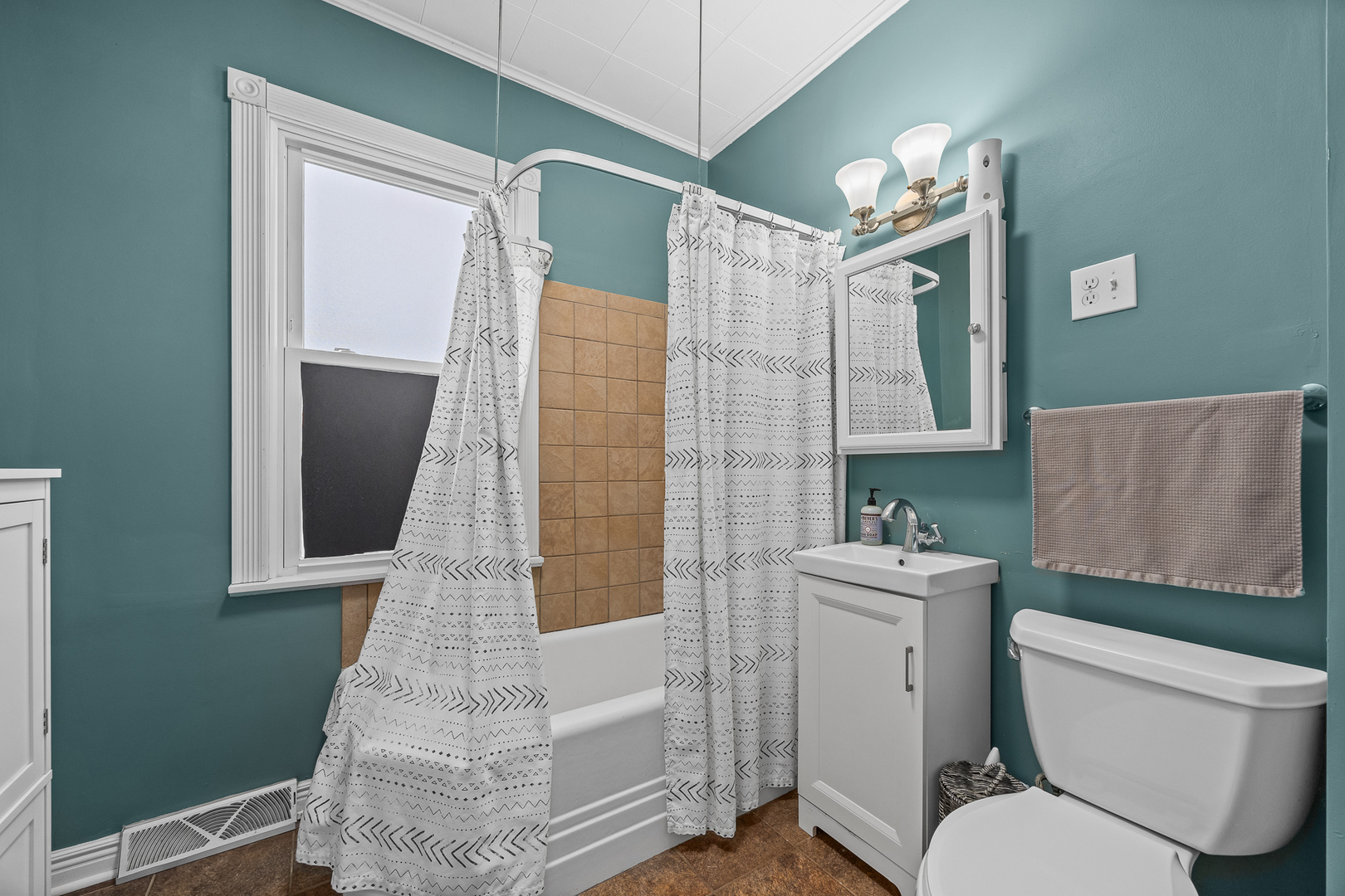 9201 S 52nd Avenue, Oak Lawn, IL 60453