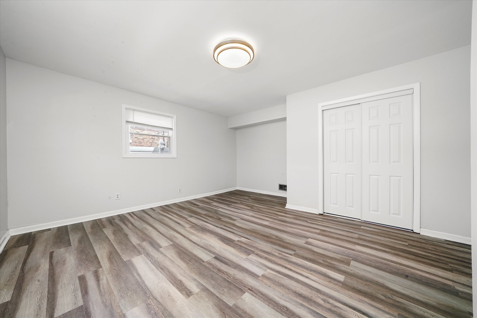 8744 Central Avenue, Oak Lawn, IL 60453