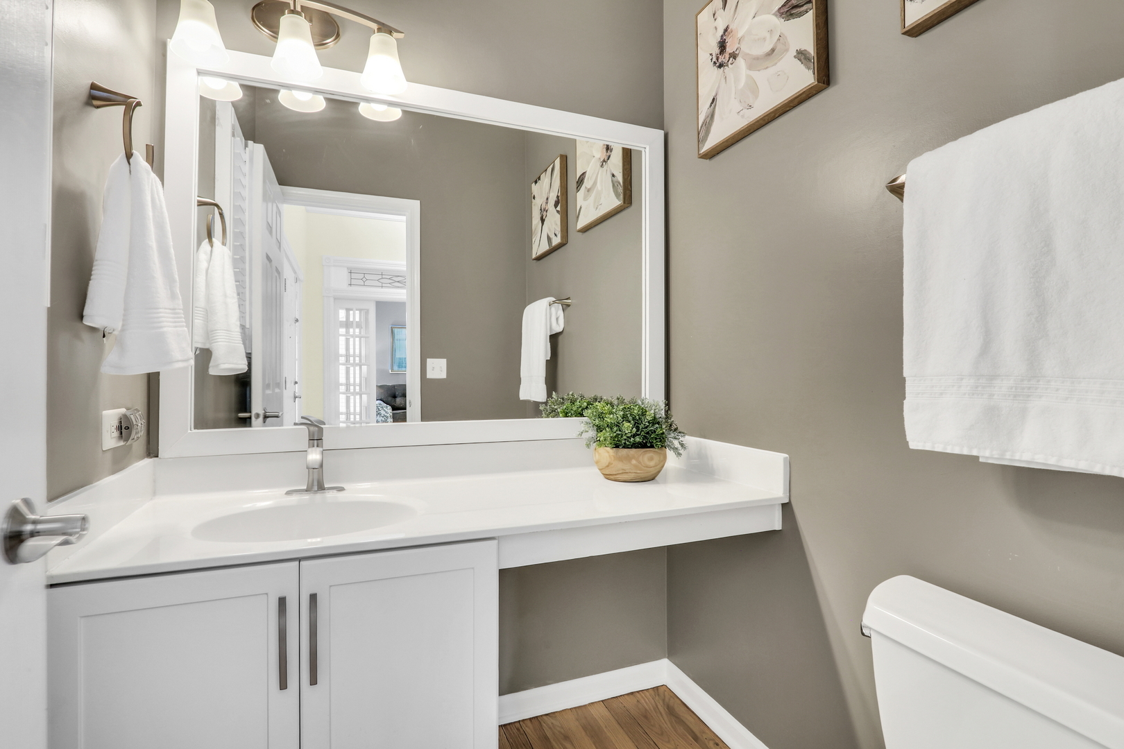 18587 W Meander Drive, Grayslake, IL 60030