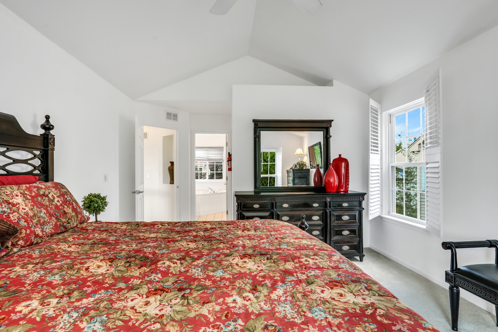 18587 W Meander Drive, Grayslake, IL 60030