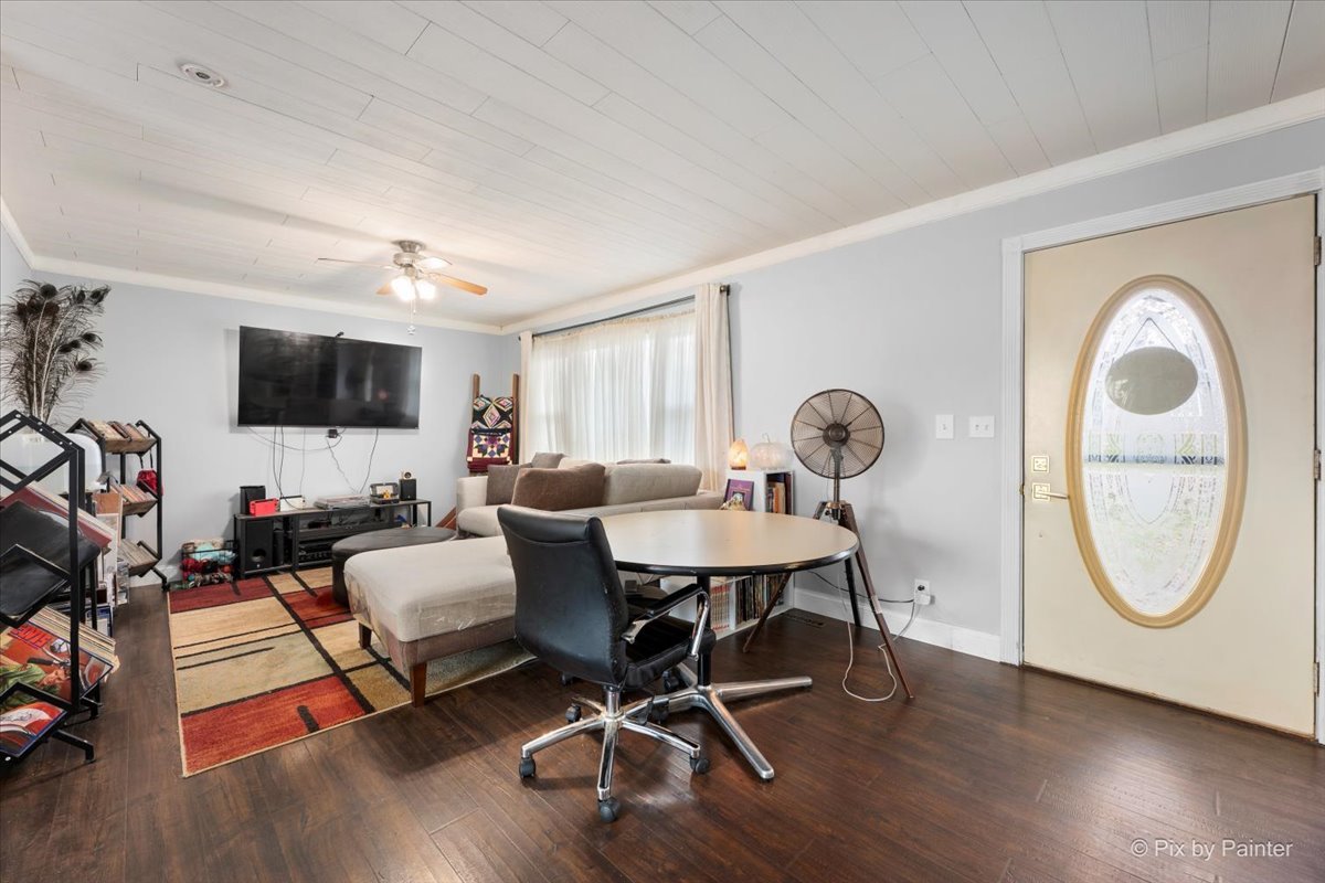 7207 Hiawatha Drive, Wonder Lake, IL 60097