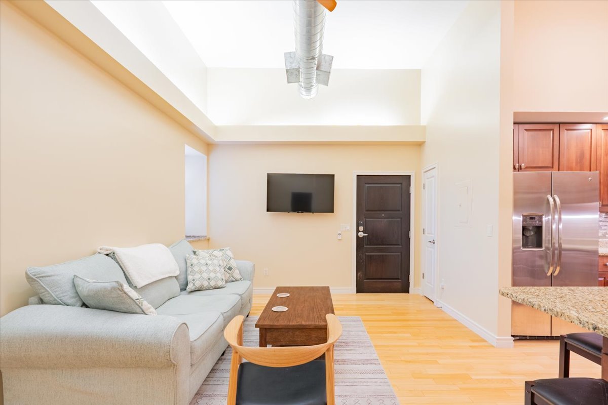 212 N Center Street #104, Bloomington, IL 61701