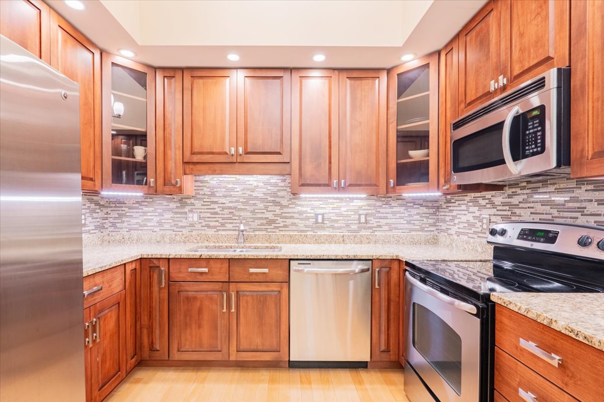 212 N Center Street #104, Bloomington, IL 61701