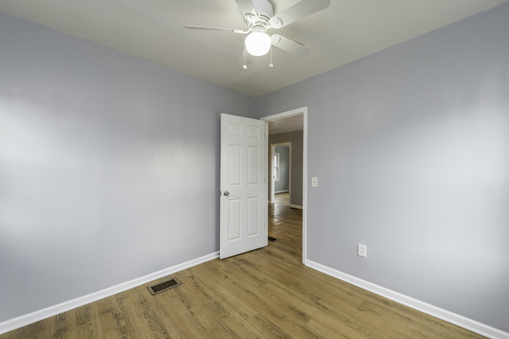 132 Dorchester Court, Waukegan, IL 60085