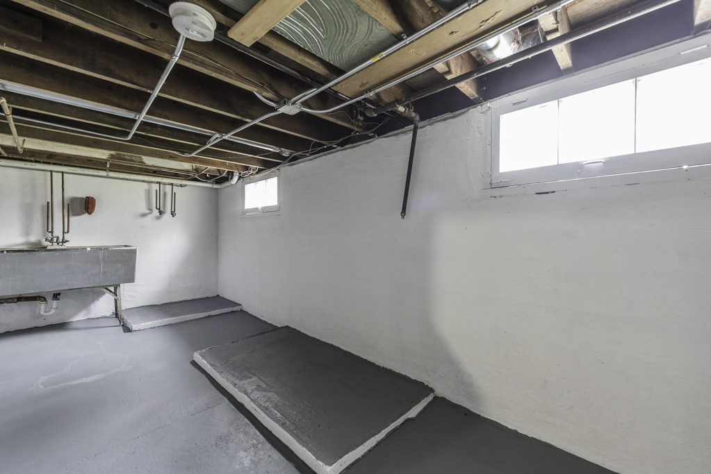 132 Dorchester Court, Waukegan, IL 60085