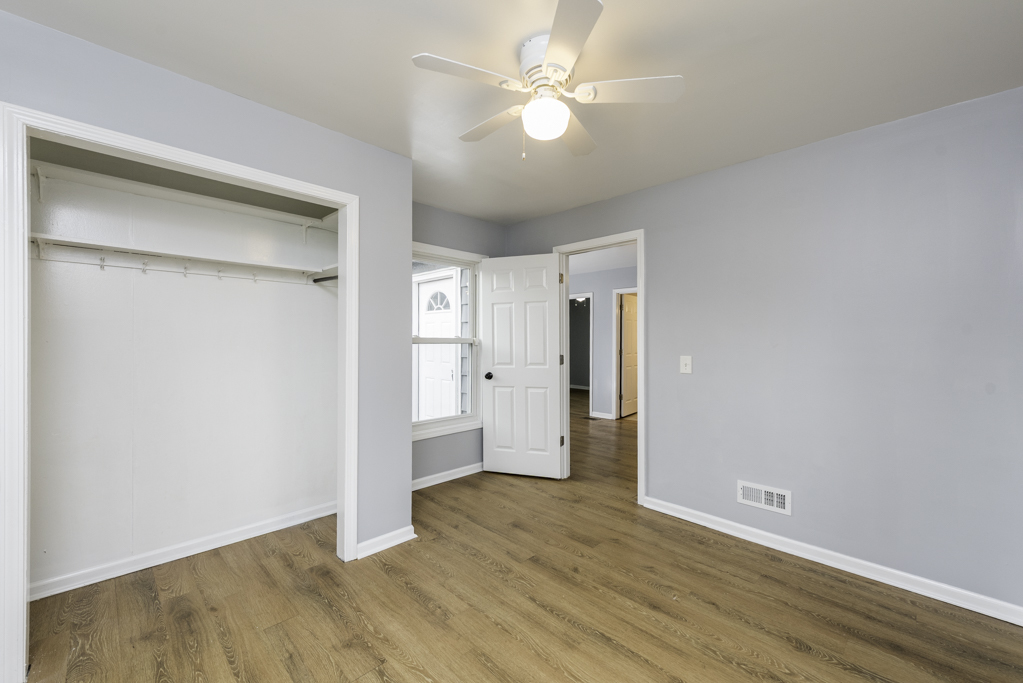 132 Dorchester Court, Waukegan, IL 60085