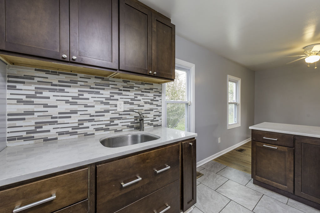 132 Dorchester Court, Waukegan, IL 60085