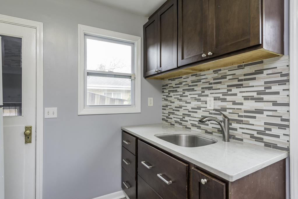 132 Dorchester Court, Waukegan, IL 60085