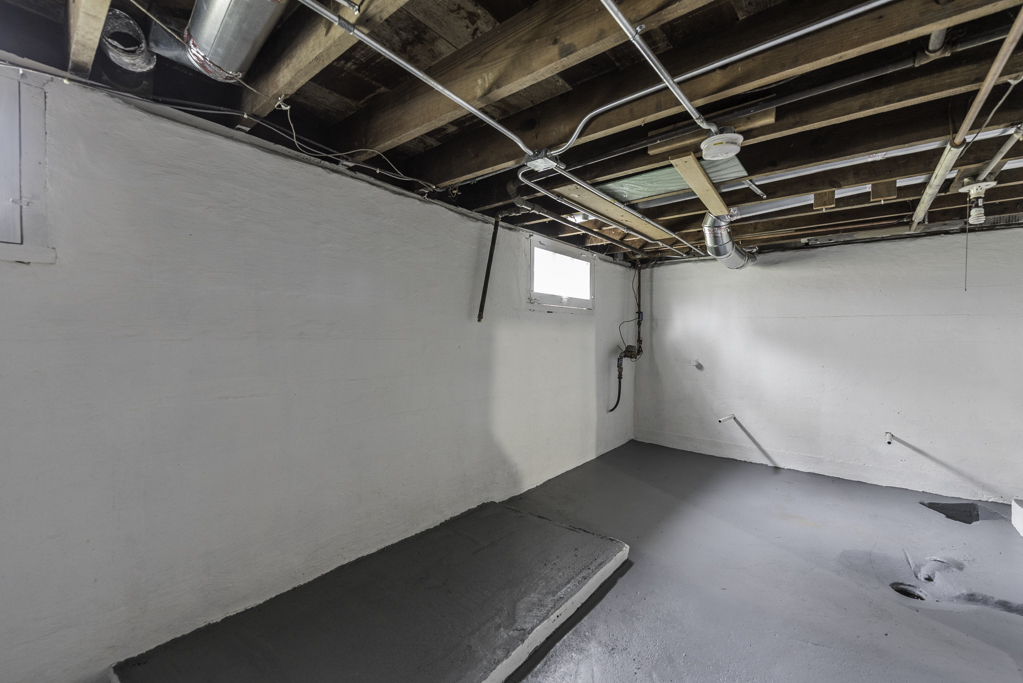 132 Dorchester Court, Waukegan, IL 60085