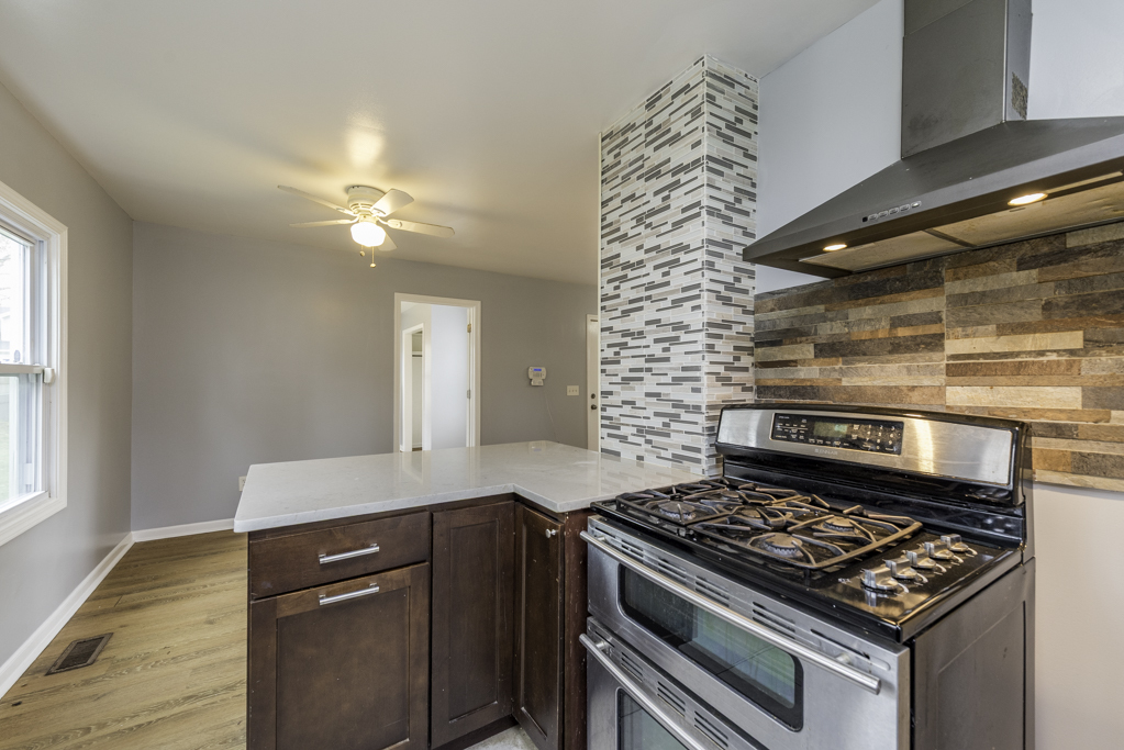 132 Dorchester Court, Waukegan, IL 60085