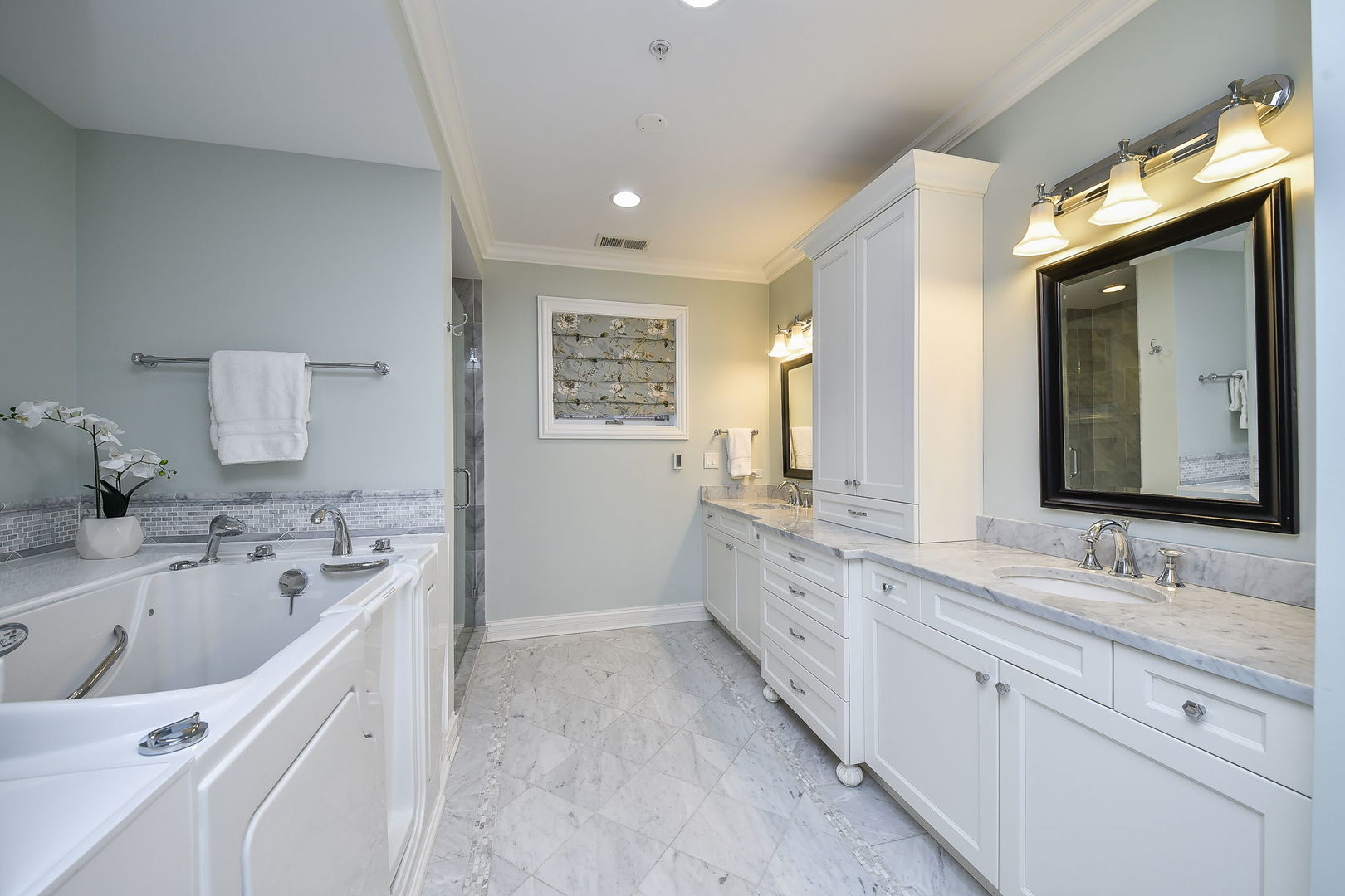 462 Pennsylvania Avenue #1S, Glen Ellyn, IL 60137