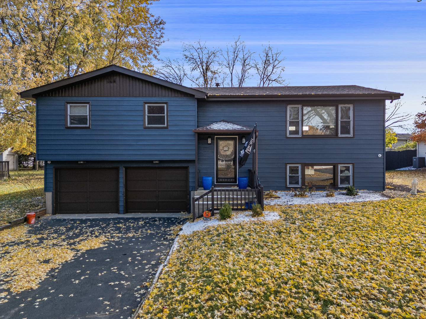 24333 S Valley Drive, Channahon, IL 60410