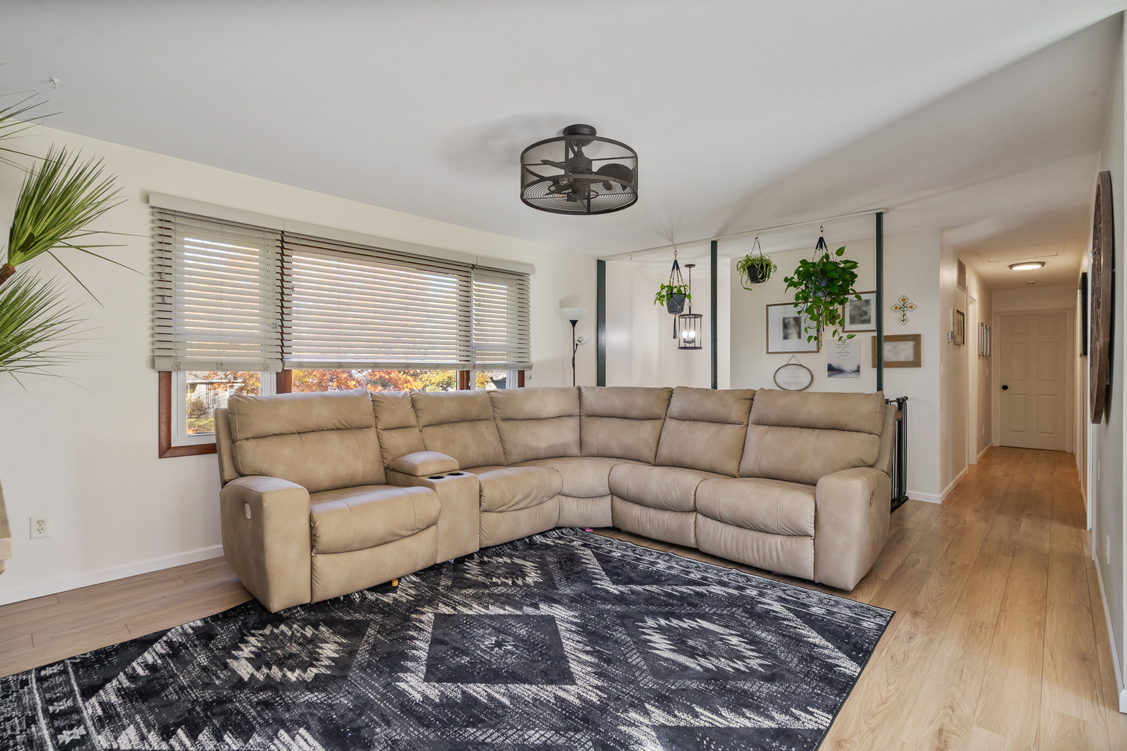 24333 S Valley Drive, Channahon, IL 60410