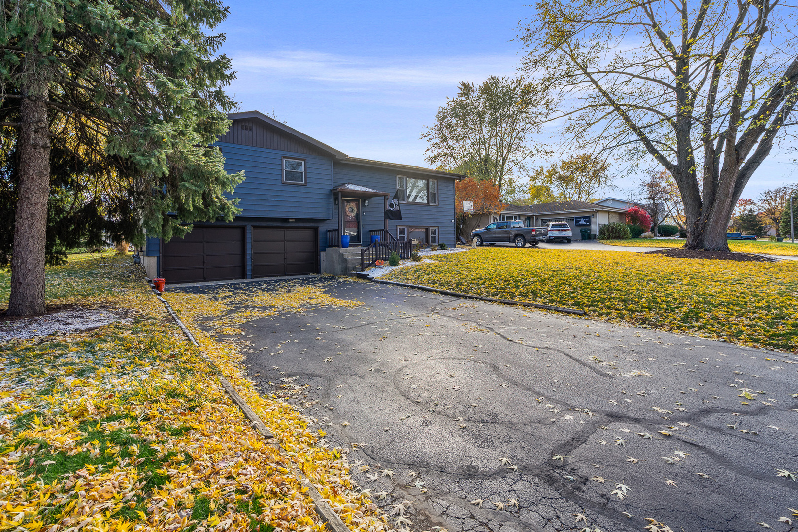 24333 S Valley Drive, Channahon, IL 60410