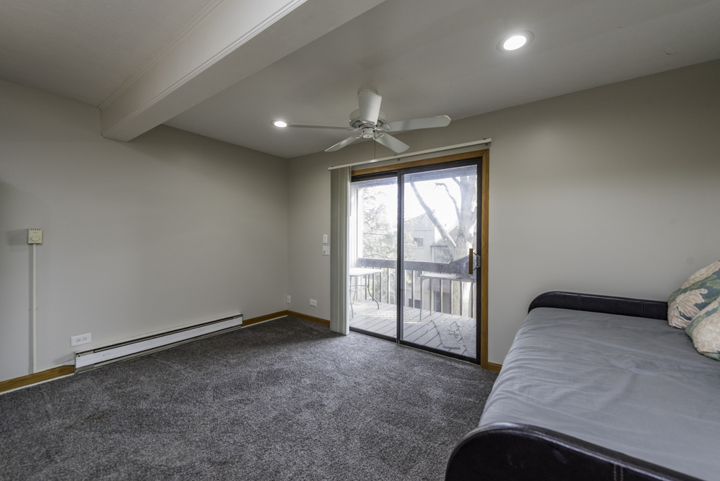 53 Oak Hill Colony #6, Fox Lake, IL 60020