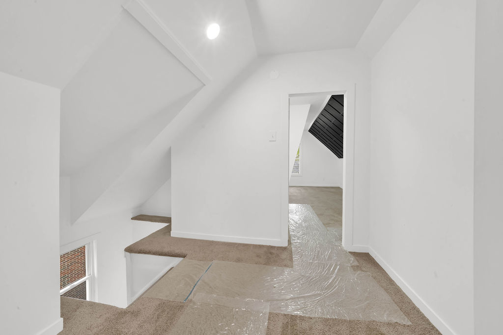 11921 S Wentworth Avenue, Chicago, IL 60628