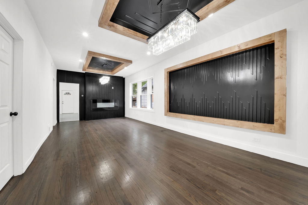 11921 S Wentworth Avenue, Chicago, IL 60628