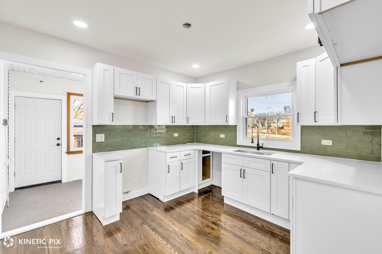 9900 S Wallace Street, Chicago, IL 60628