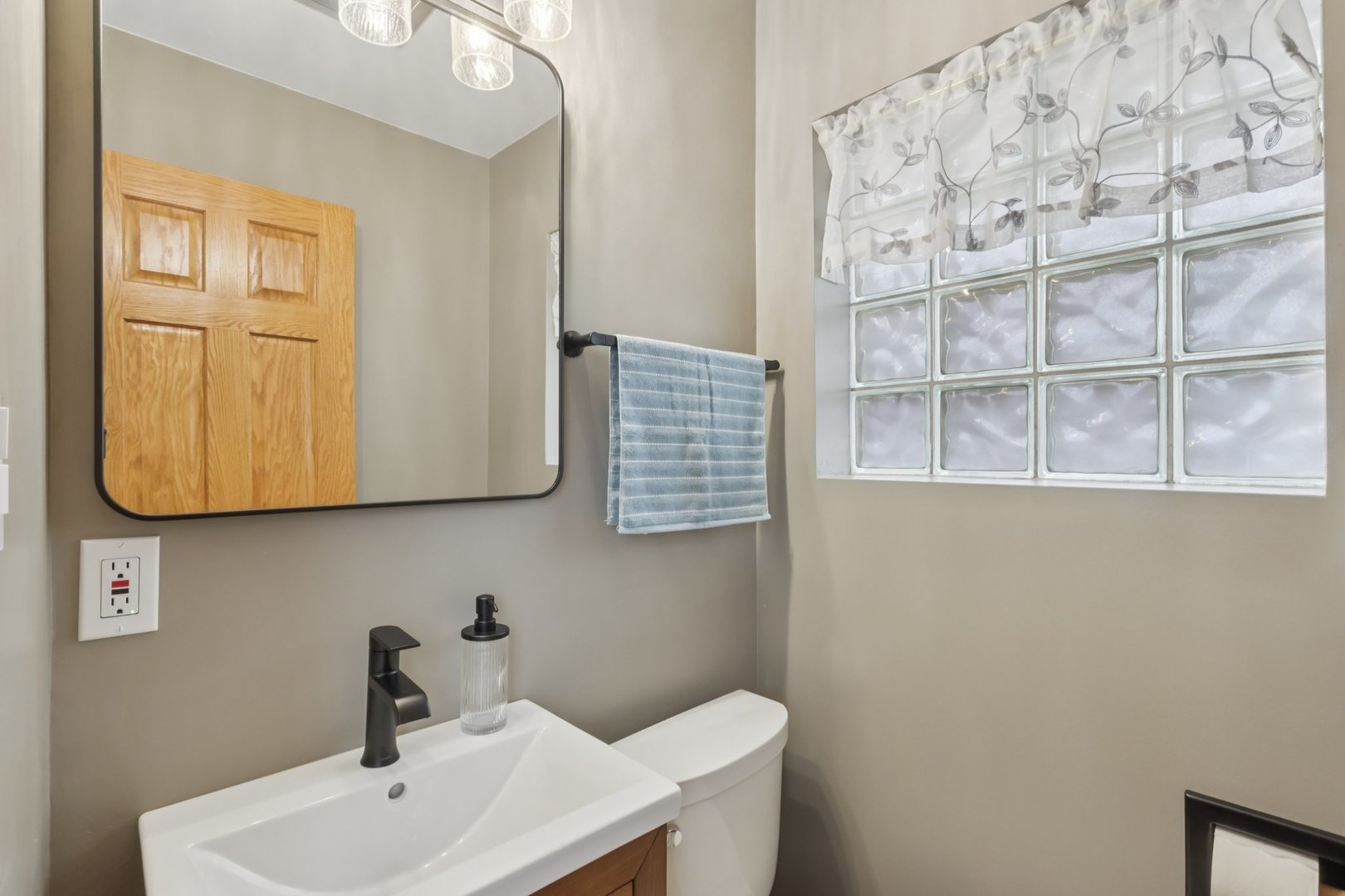 8648 W 145th Street, Orland Park, IL 60462