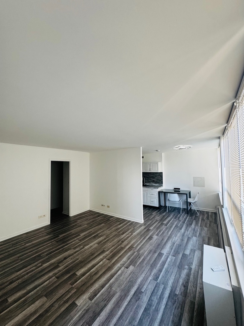 6171 N Sheridan Road #1508, Chicago, IL 60660