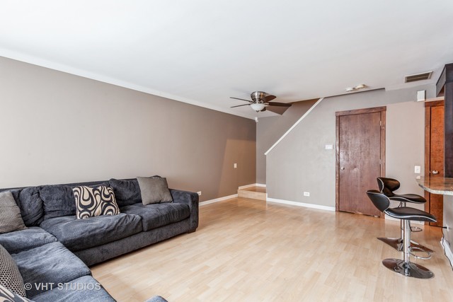 1410 Normantown Road #1410, Naperville, IL 60564