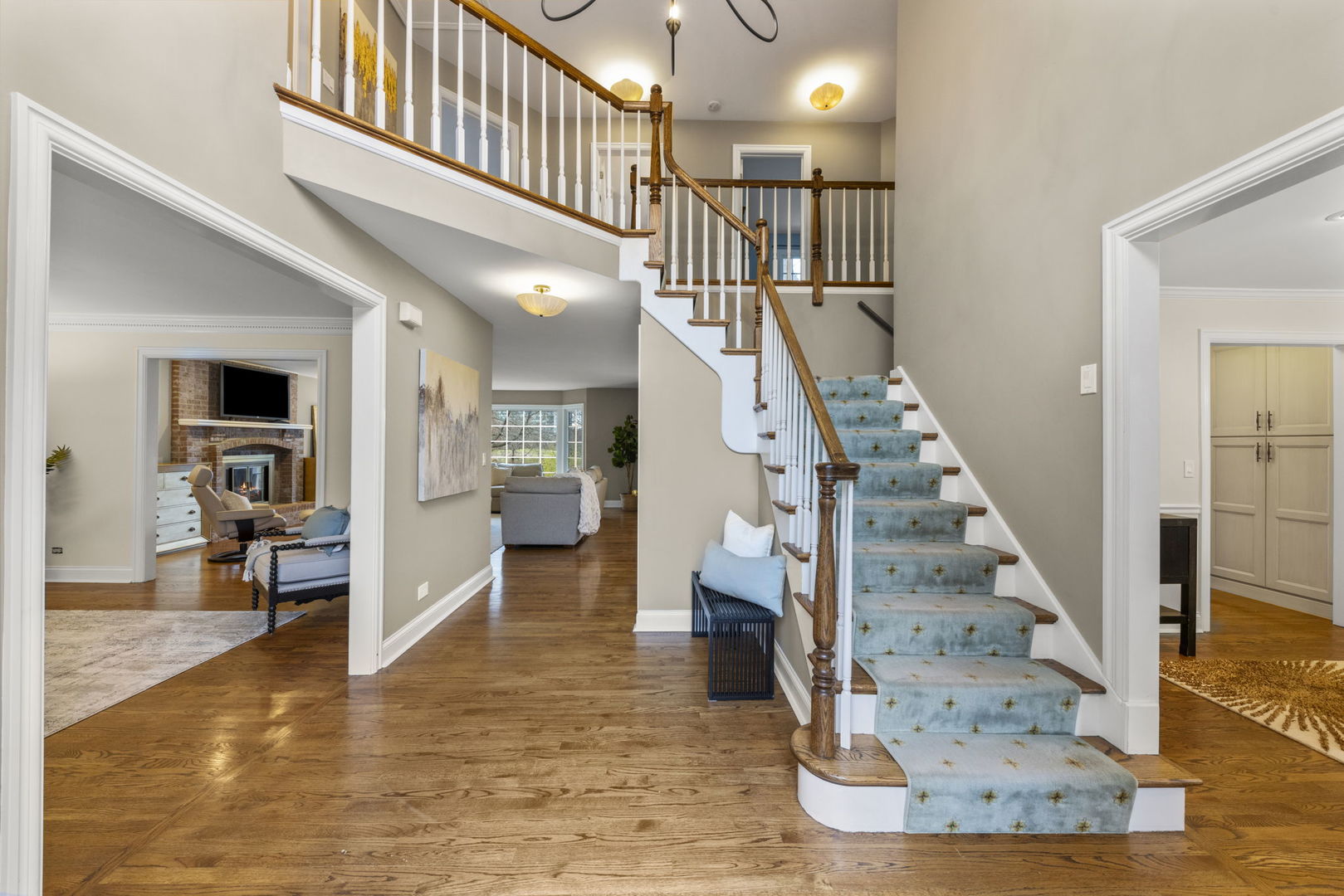 6441 Bobby Jones Lane, Woodridge, IL 60517