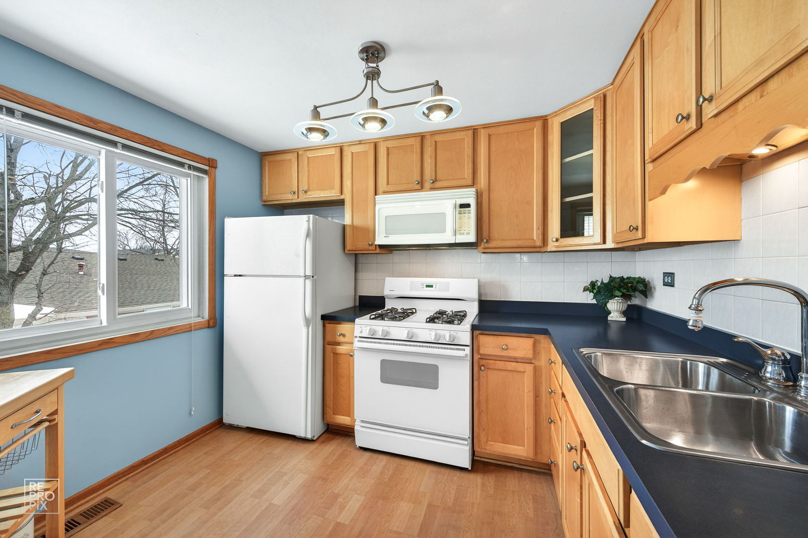 203 Barcliffe Lane #203, Schaumburg, IL 60194