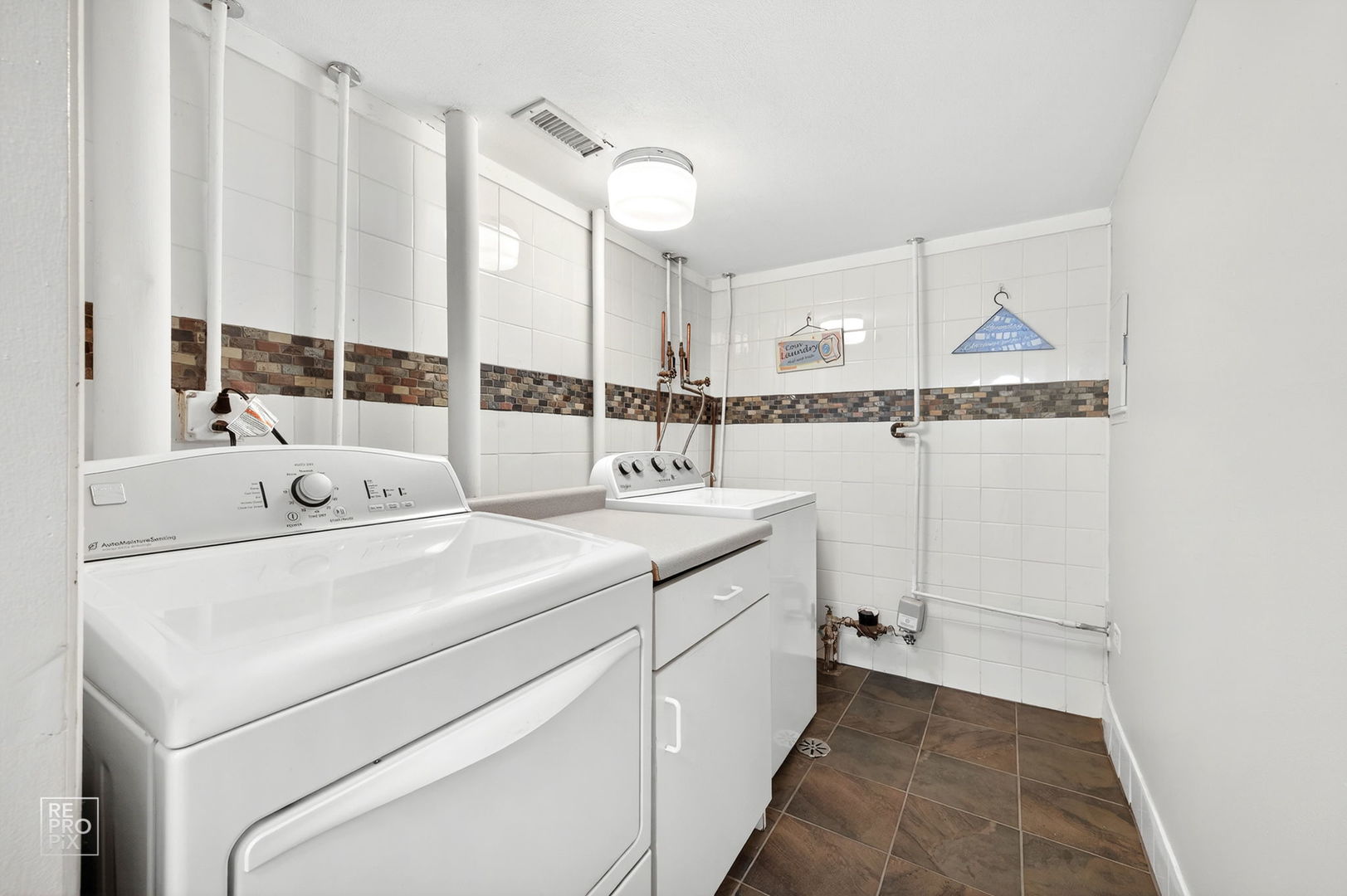 203 Barcliffe Lane #203, Schaumburg, IL 60194