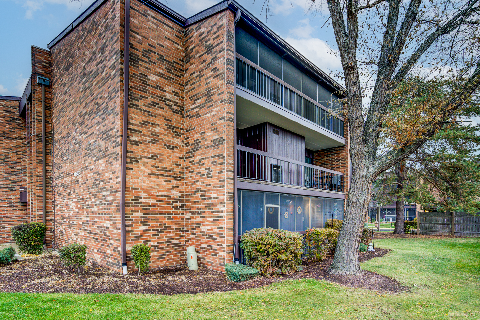 14533 Walden Court #G2, Oak Forest, IL 60452