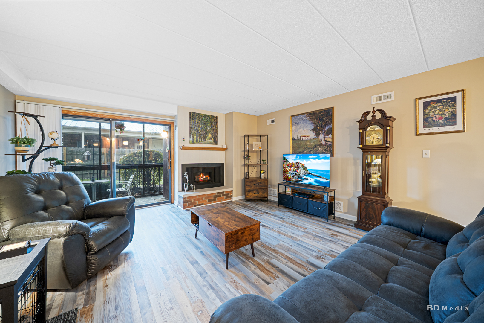 14533 Walden Court #G2, Oak Forest, IL 60452