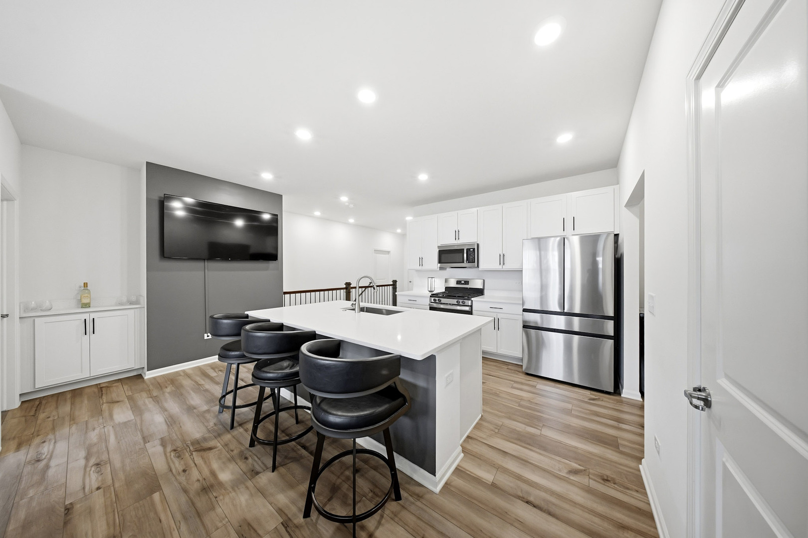 16014 S Crossing Drive, Plainfield, IL 60586