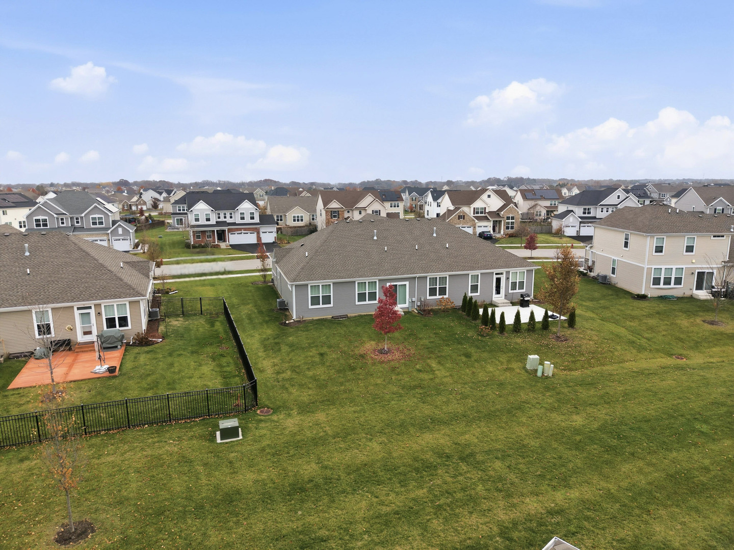 16014 S Crossing Drive, Plainfield, IL 60586