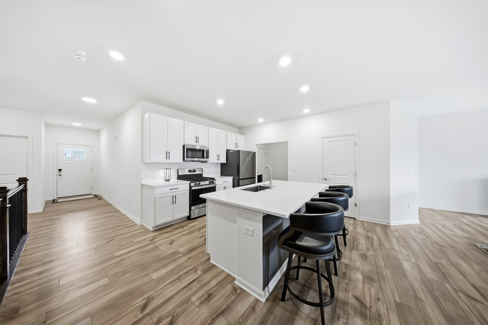 16014 S Crossing Drive, Plainfield, IL 60586