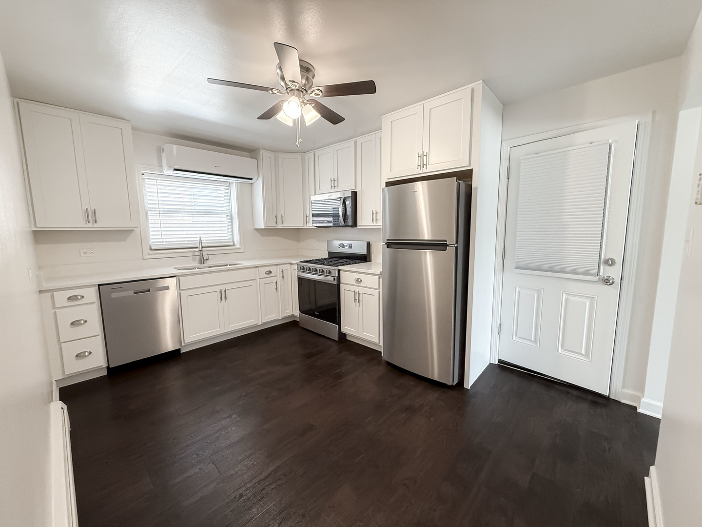 8101 Grand Avenue #1N, River Grove, IL 60171