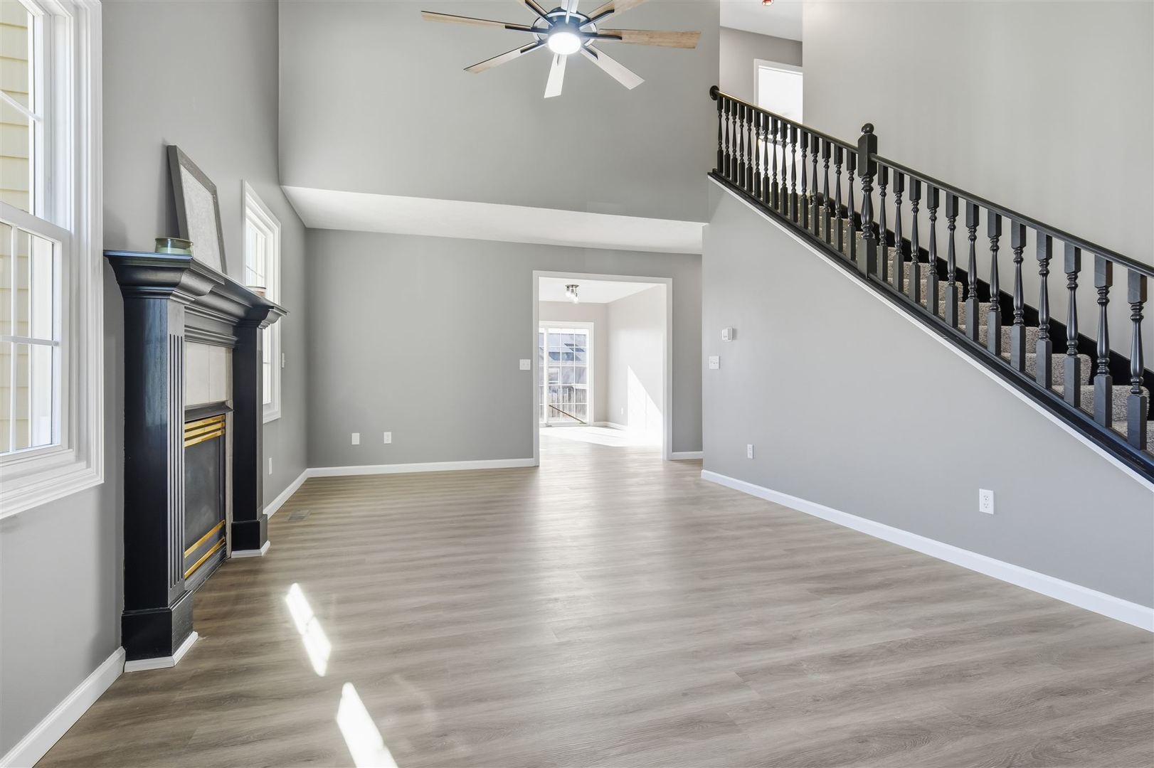 2702 Westbrook Drive, Bloomington, IL 61705