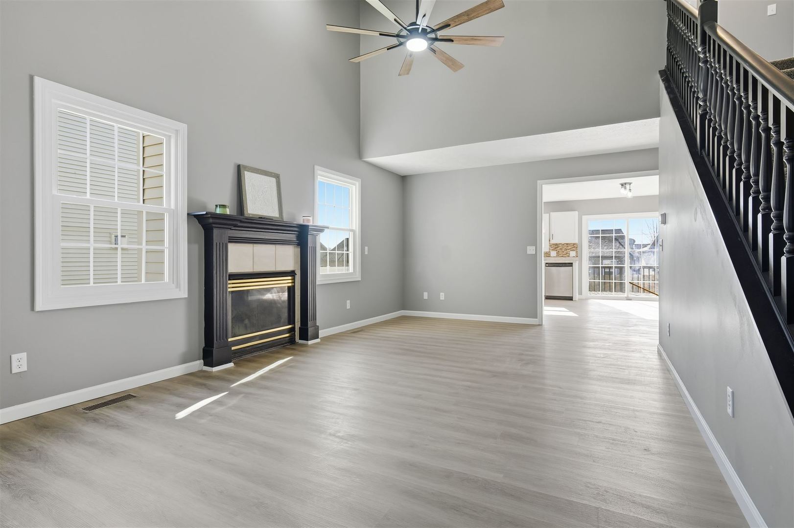 2702 Westbrook Drive, Bloomington, IL 61705