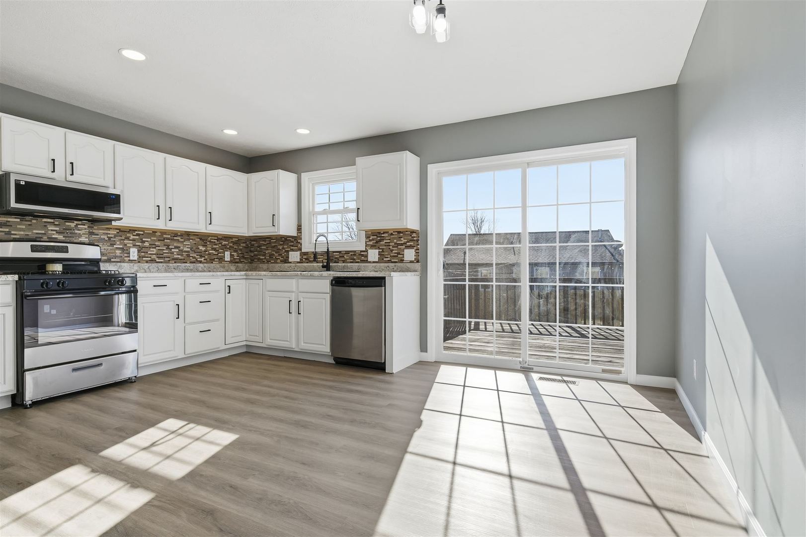 2702 Westbrook Drive, Bloomington, IL 61705