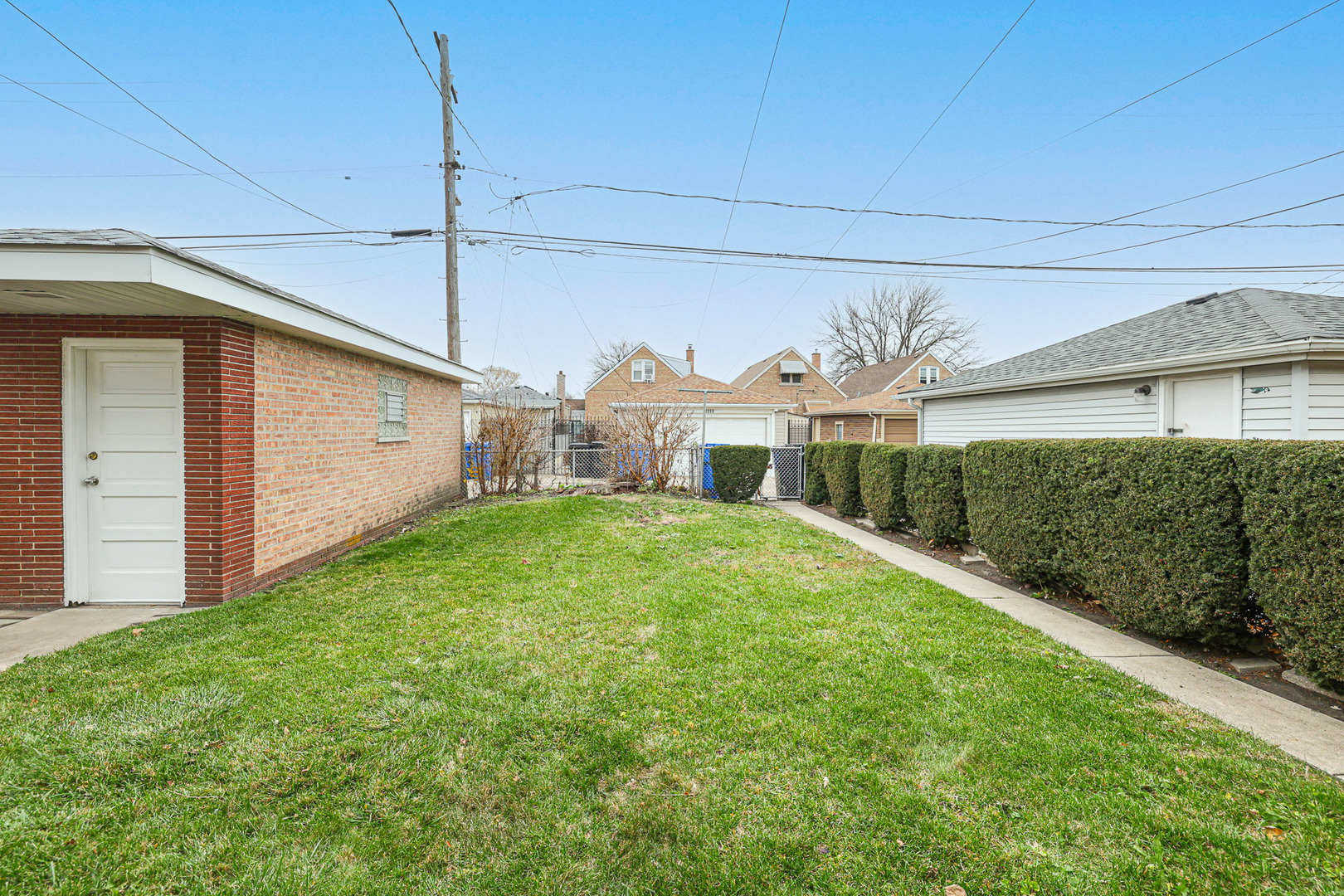 5556 S Tripp Avenue, Chicago, IL 60629