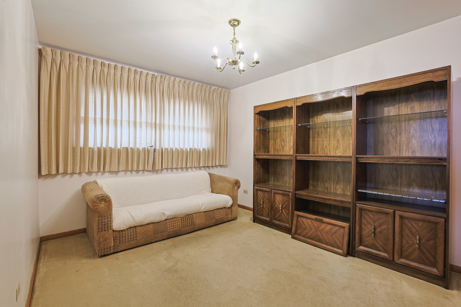 5556 S Tripp Avenue, Chicago, IL 60629